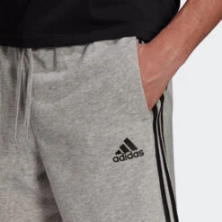 ADIDAS Essentials French Terry 3-Stripes Short 10 ADIDAS Essentials French Terry 3-Stripes Short -Regatta Verkoop essentials french terry 3 stripes short 3