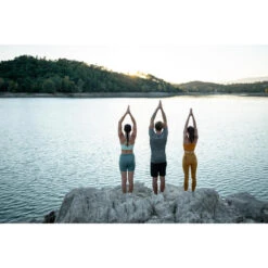 NAADLOOS T-SHIRT MET KORTE MOUWEN VOOR DYNAMISCHE YOGA HEREN 13 NAADLOOS T-SHIRT MET KORTE MOUWEN VOOR DYNAMISCHE YOGA HEREN -Regatta Verkoop naadloos shirt met korte mouwen dynamische yoga heren lichtgrijs 5