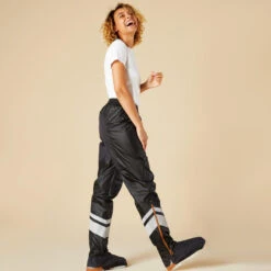 BTWIN Regenbroek Met Geïntegreerde Schoencovers Voor Op De Fiets 540 Dames Zwart 13 BTWIN Regenbroek Met Geïntegreerde Schoencovers Voor Op De Fiets 540 Dames Zwart -Regatta Verkoop regenbroek met geintegreerde schoencovers voor op de fiets 540 dames zwart 2