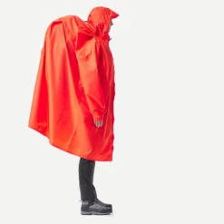 Quechua Regenponcho Voor Trekking MT900 Rood 75 Liter S/M 8 Quechua Regenponcho Voor Trekking MT900 Rood 75 Liter S/M -Regatta Verkoop regenponcho voor trekking mt900 rood 75 liter sm 2