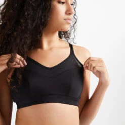 Sportbeha Sissy Mua X Domyos Met Dunne Schouderbandjes 6 Sportbeha Sissy Mua X Domyos Met Dunne Schouderbandjes -Regatta Verkoop sportbeha voor fitness lichte ondersteuning 140 zwart 2
